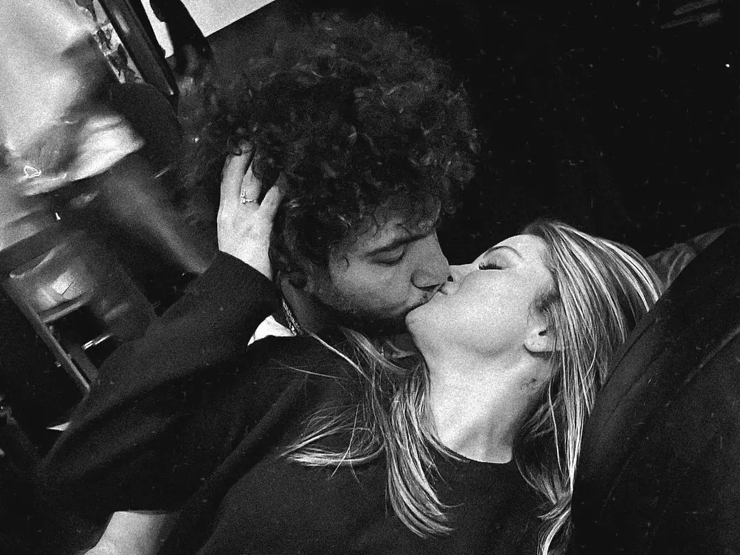 傳賽琳娜 Selena Gomez 將和班尼布蘭柯 Benny Blanco 結婚、生娃：「想生 3 個！」