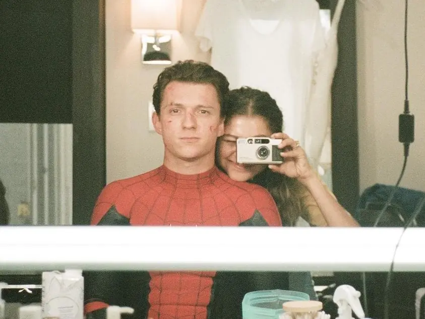 湯姆霍蘭德 Tom Holland IG 曬 Zendaya 美照！公開放閃竟遭外媒酸：「借女友炒作！」
