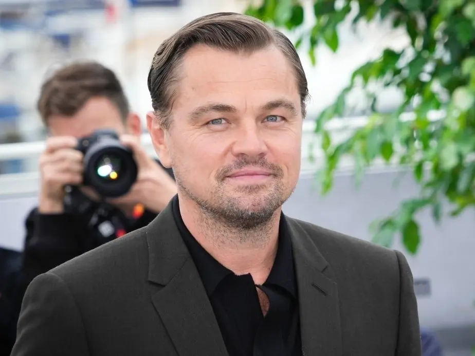李奧納多狄卡皮歐 Leonardo DiCaprio 遭爆料，女友都是從「維多利亞的秘密」雜誌選出來的！