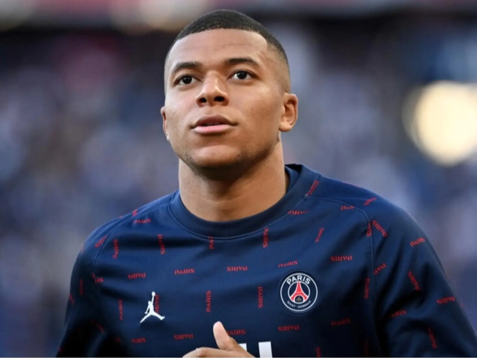 驚傳姆巴佩 Kylian Mbappe 將於今夏震撼加盟皇馬，追隨偶像 C 羅的腳步！