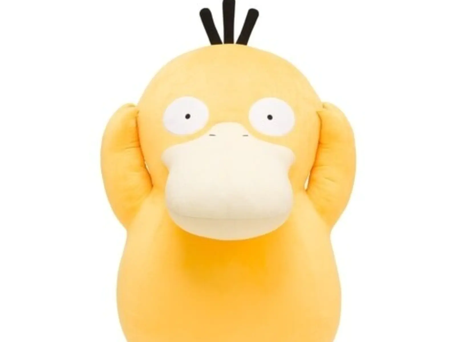 寶可夢 Pokémon 推出 1：1 尺寸「可達鴨玩偶」，呆萌模樣還不快用新台幣收服它！