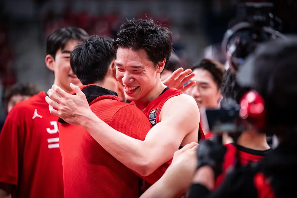 亞洲盃資格賽／日本 3 分差險勝中國終結 88 年 16 連敗紀錄，馬場雄大狂轟 24 分！