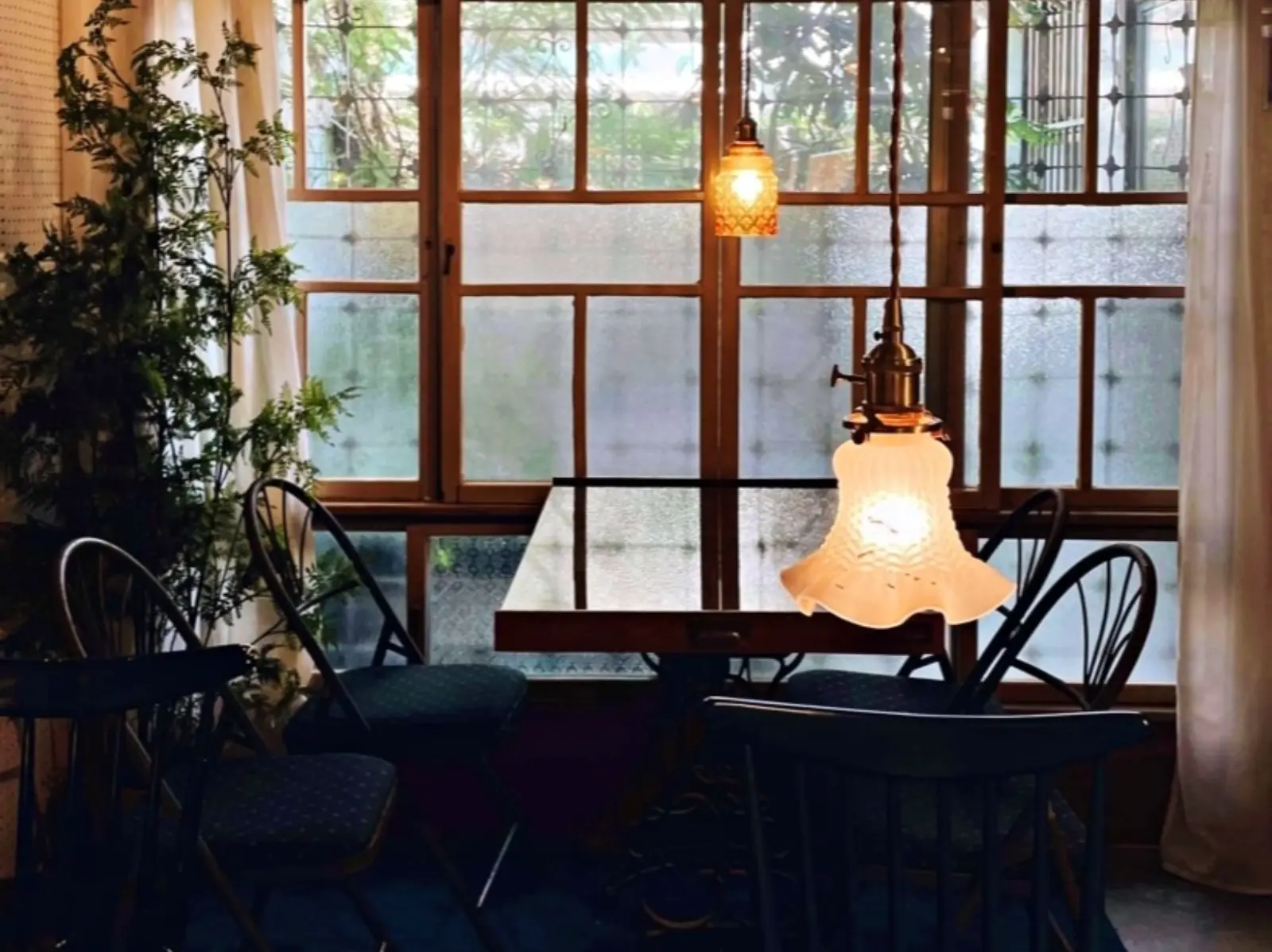 2024 10 間大稻埕咖啡廳推薦：耳邊風、Modern Mode Café⋯質感老屋文青們必收！