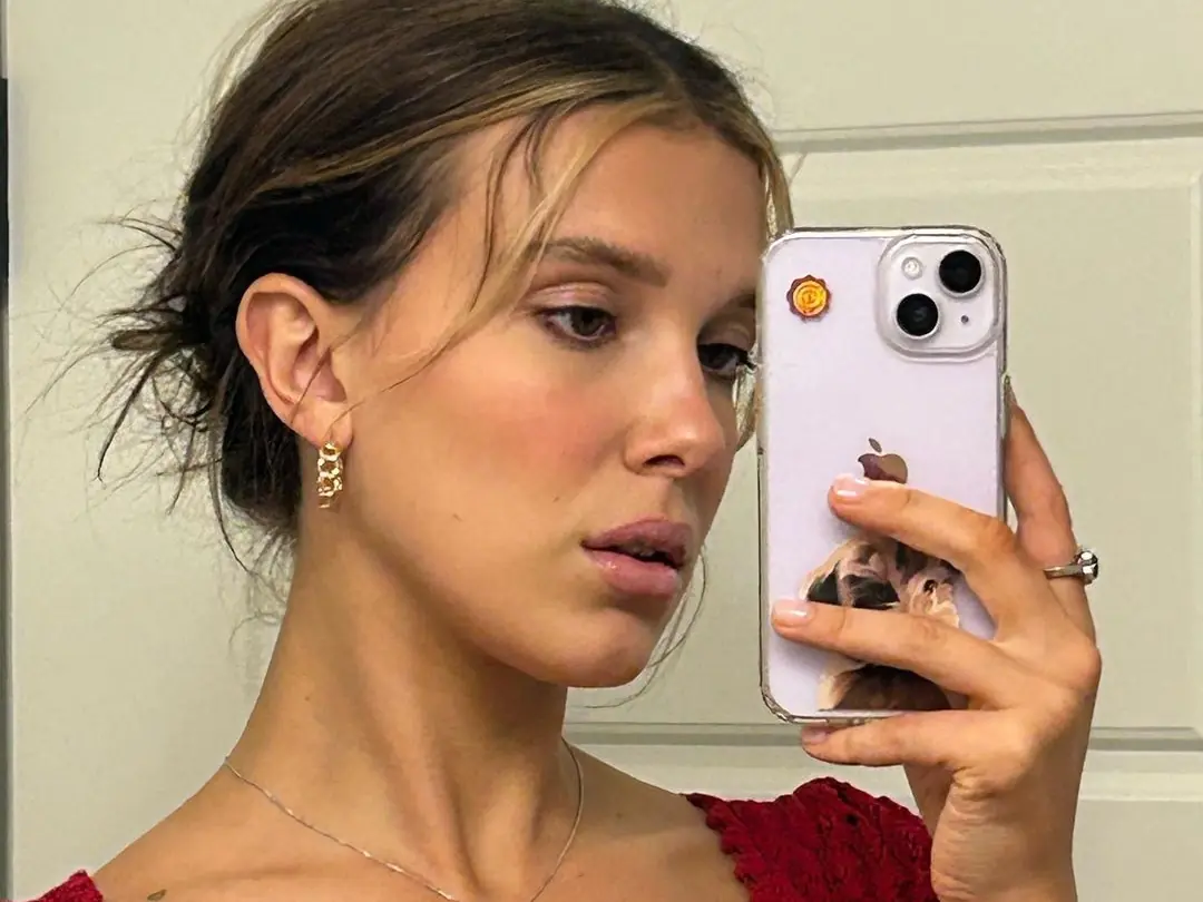 米莉芭比布朗 Millie Bobby Brown 受訪口音大變！引粉困惑：「怎麼變美國腔？」