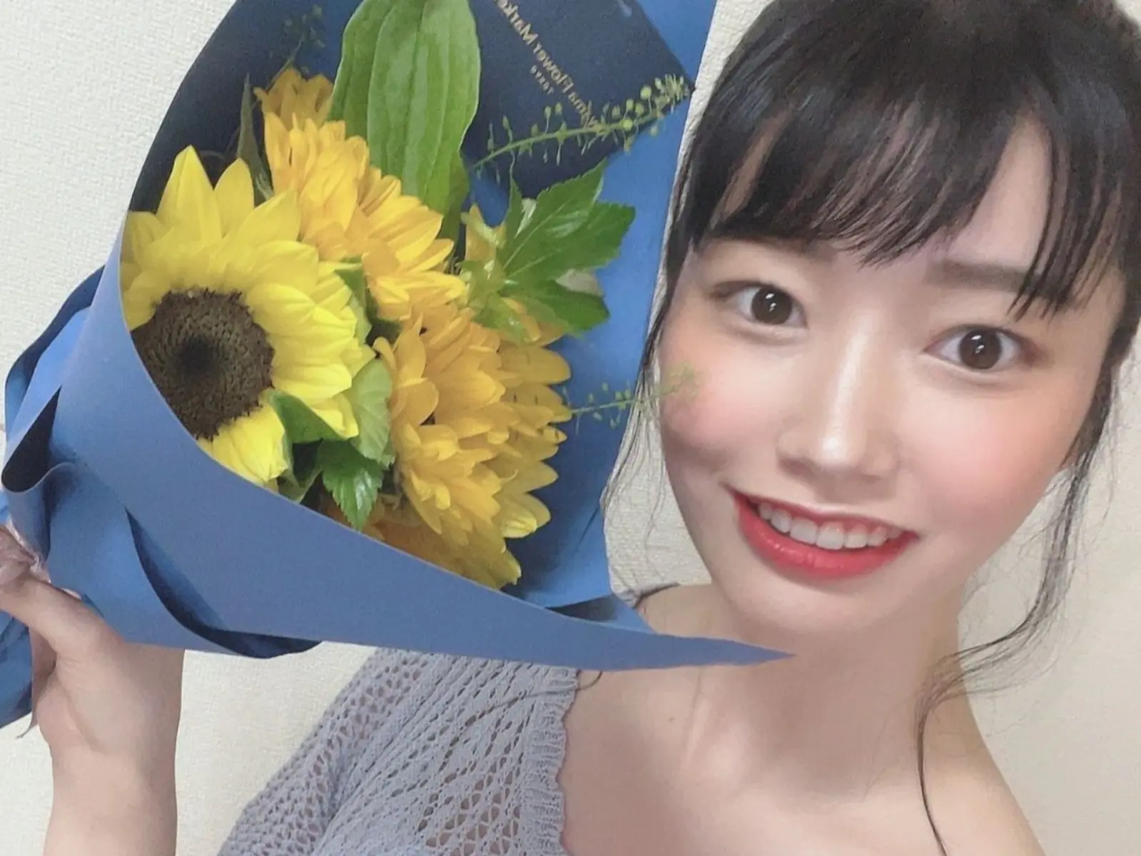 日本暗黑界人氣女優「琴音華」無預警宣布將在 3/31 引退，坦言「想當回普通女孩」！