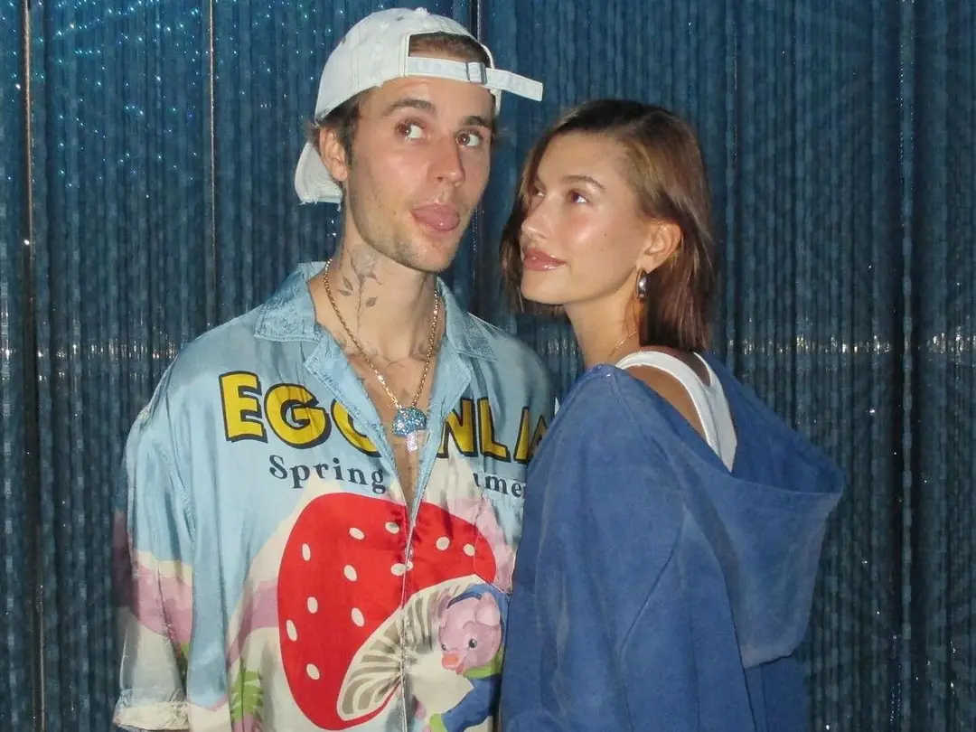 海莉 Hailey Bieber 打破沉默回應和小賈斯汀 Justin Bieber 離婚傳聞！謠言都是假的：「我知道故事很有趣！」
