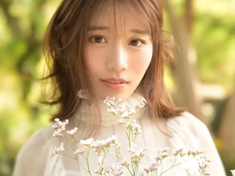 AV 女優河北彩花宣布改名「河北彩伽」！坦承陷入低潮：「感覺困在一片漆黑中！」