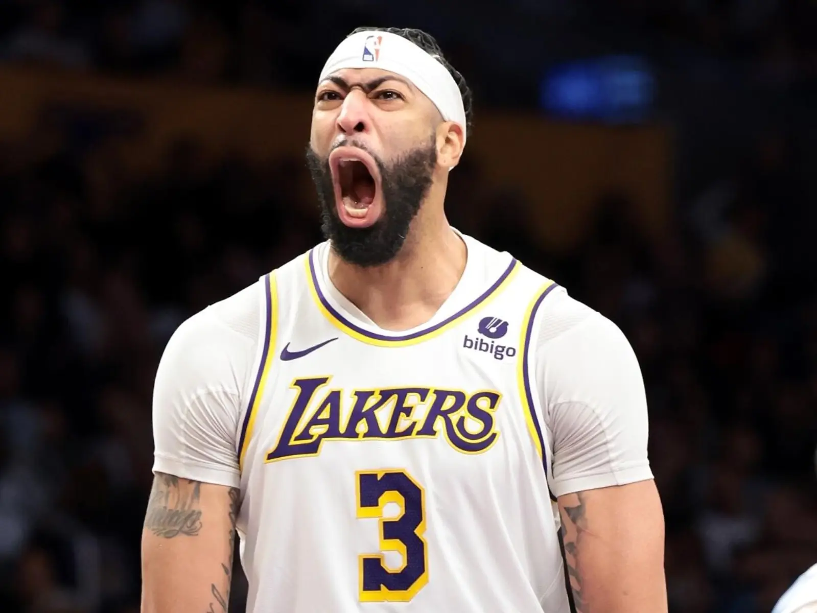 NBA／Anthony Davis 爆砍 27 分 25 籃板 7 抄截 3 火鍋，比肩歐尼爾締造史詩歷史紀錄！