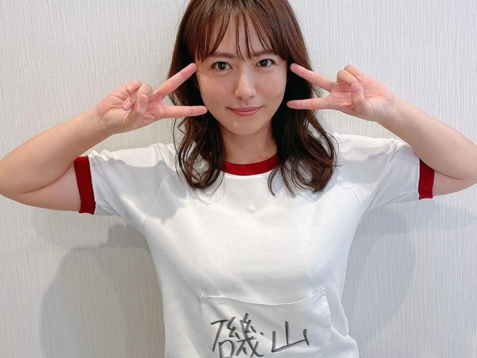 「資深寫真女星」磯山沙也加美貌、身材依舊頂翻！睽違 6 年推出全新之作！【野生抓正妹】