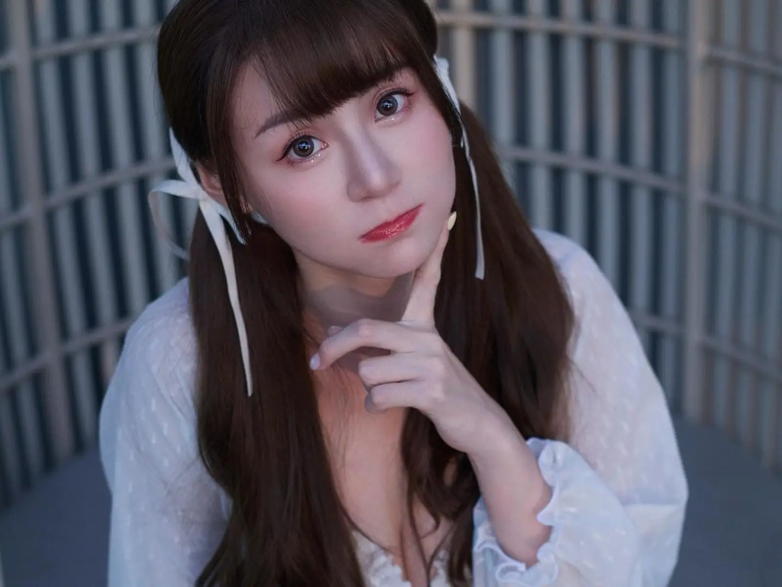 「中信啦啦隊」短今透明浴室擺拍全看光！比基尼 X 型猛集中超豐滿！【野生抓正妹】