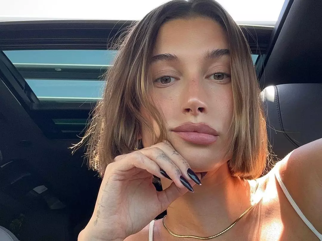海莉比伯 Hailey Bieber IG 發碧昂絲新歌！疑似向賽琳娜 Selena Gomez 喊話：「別搶走我男人！」