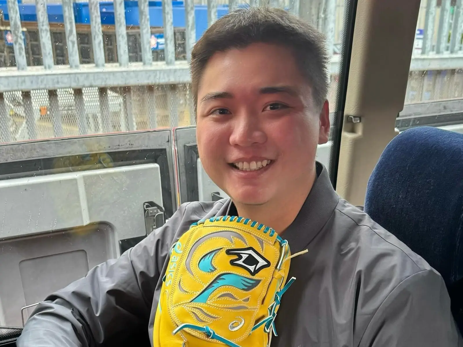 MLB／鄧愷威迎來大聯盟首秀！賽後收到達比修有贈送手套：「人生最有意義的時刻！」