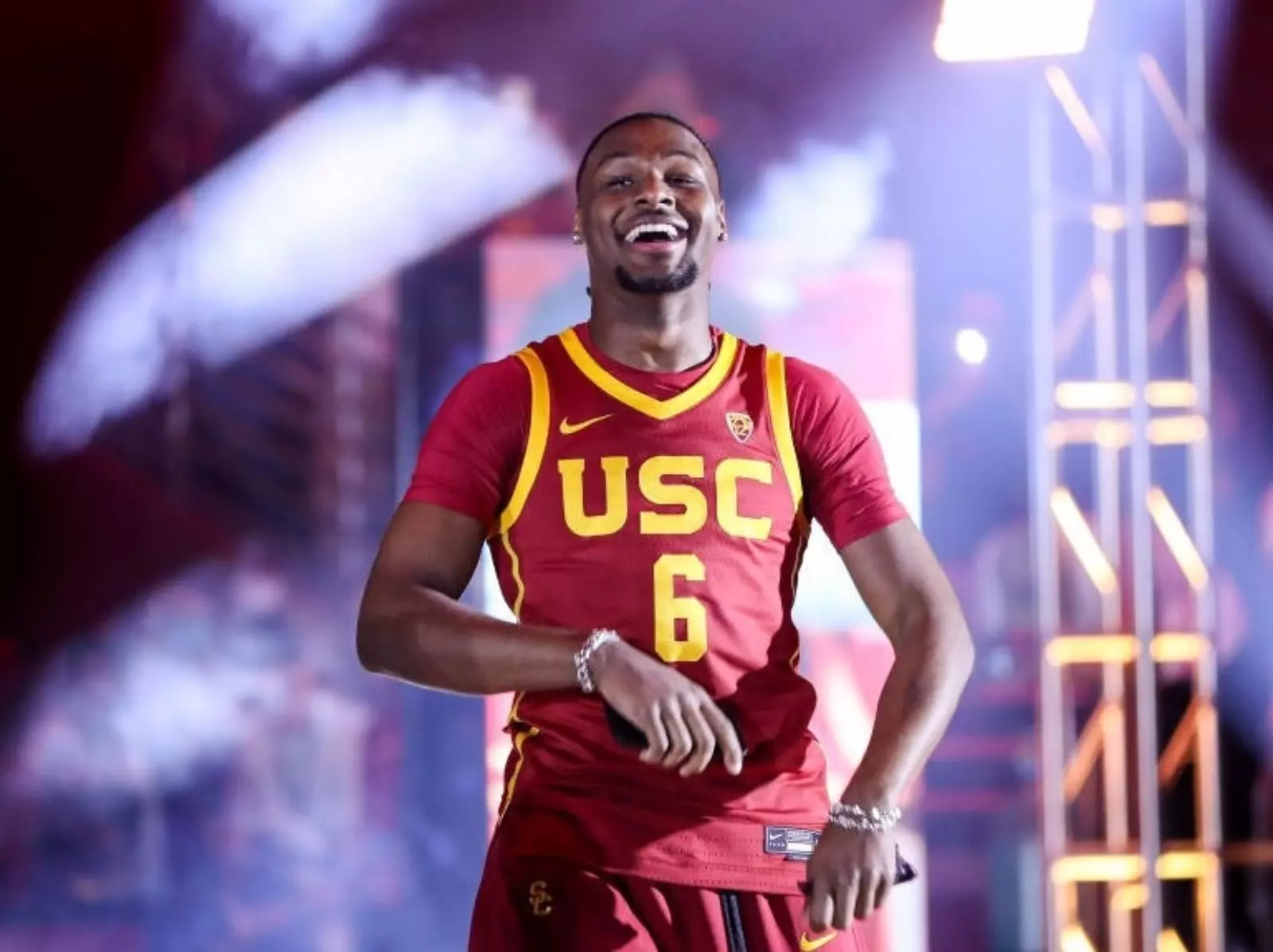 NBA／詹皇兒子 Bronny James 確定投入 2024 選秀，「父子同隊」夢想即將成真！