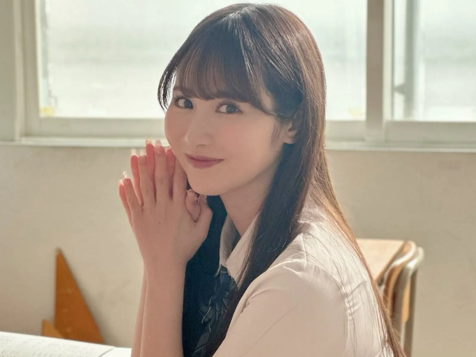 「人氣小隻馬女優」小野六花公開新動向！宣布「不改名」移籍事務所《Diaz Group》！【老司 J 開車】