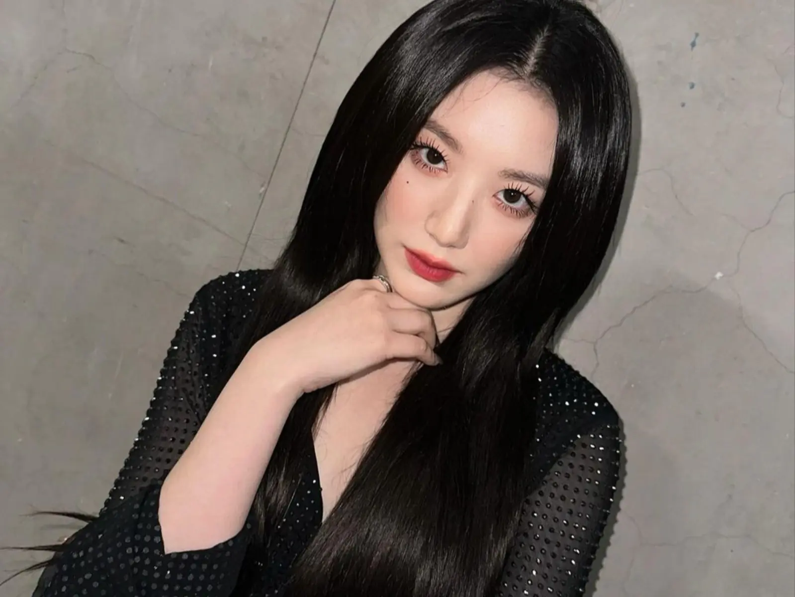 (G)I-DLE 世巡台北場連開三場！ 舒華〈Super Lady〉花絮放送「高衩絲襪」超火辣！