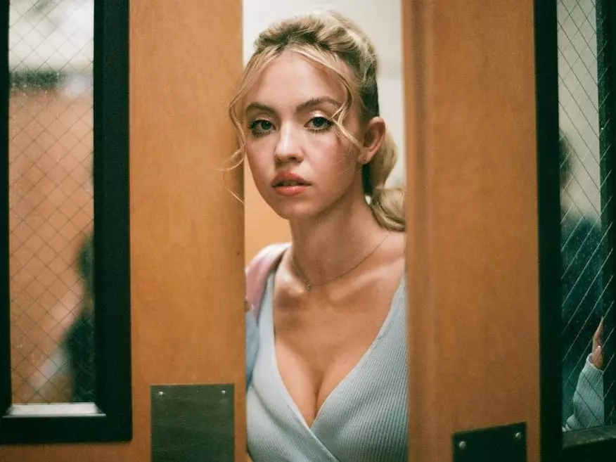 《高校十八禁》席德妮史威尼 Sydney Sweeney 遭頂級製片評電影超難看！更坦言：「不漂亮也不會表演！」