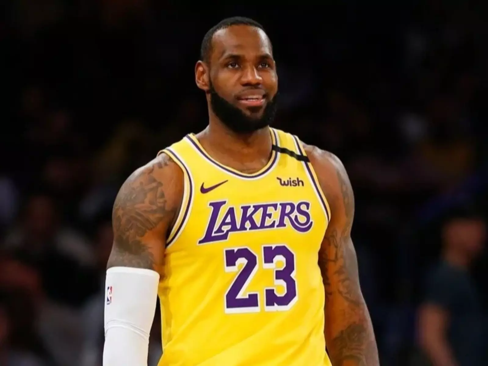 NBA／詹皇對於從沒拿過 DPOY 感到訝異：「簡直太沒道理！」