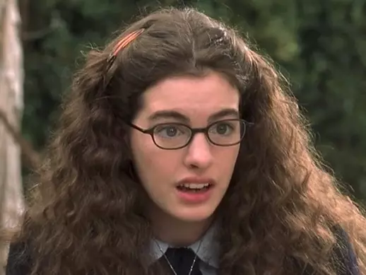 安海瑟薇 Anne Hathaway 被要求 10 男親熱電影疑似是《麻雀變公主》！導演：「從未要求過！」