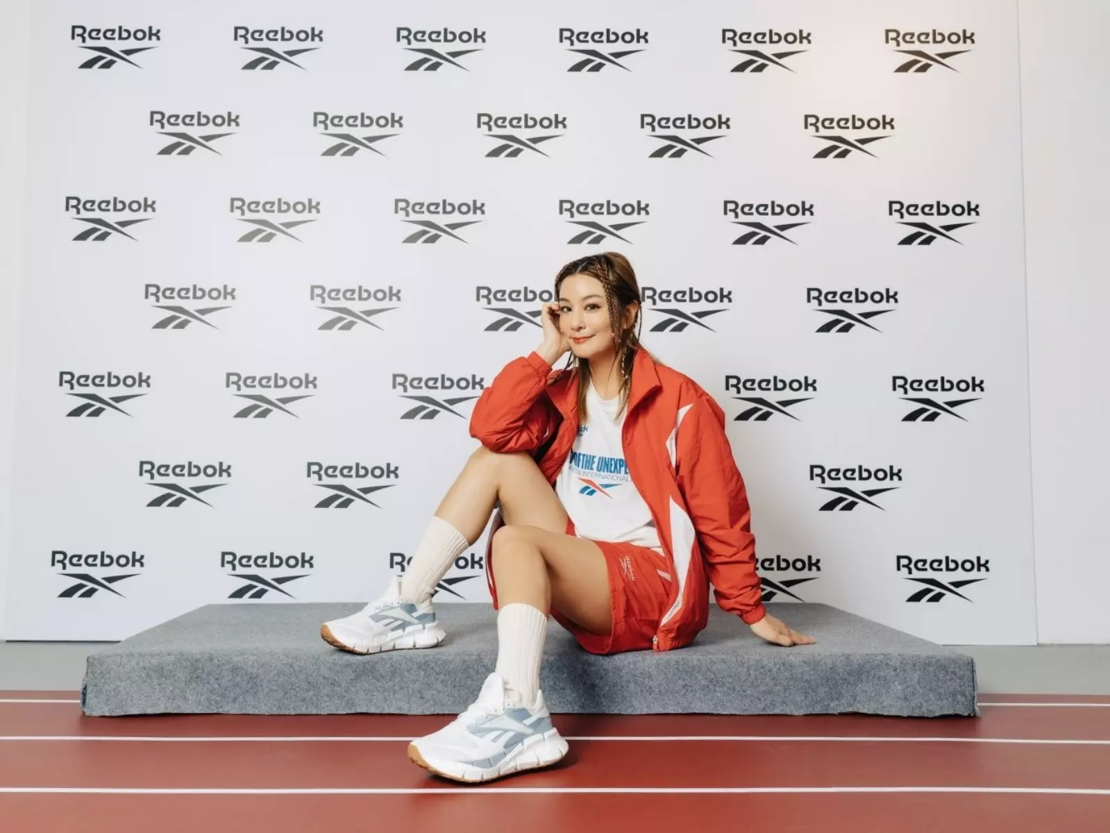 輕盈彈性！Reebok FloatZig 1 跑鞋完整介紹曝光，莎莎親身示範分享著用心得！