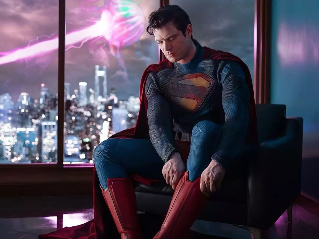 正式接任亨利卡維爾 Henry Cavill！新任《超人：傳承》大衛科倫斯韋 David Corenswet 劇照曝光！