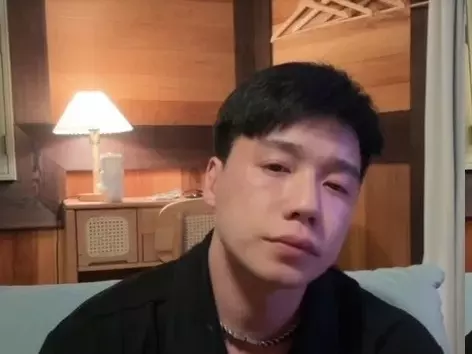 Toyz 入獄前開直播！認抱女友大哭，坦言：「這個妞比較笨，我怕她崩潰！」