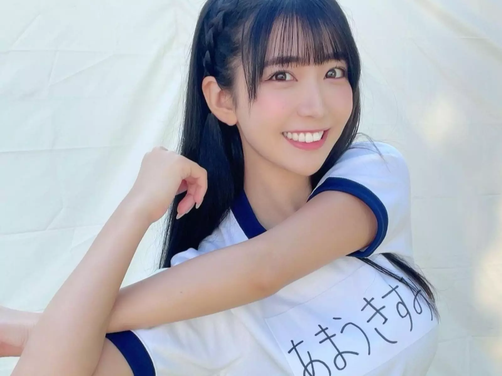 天羽希純曬「出道後最大尺度」！偶像女團成員全新寫真直接不穿了！【野生抓正妹】