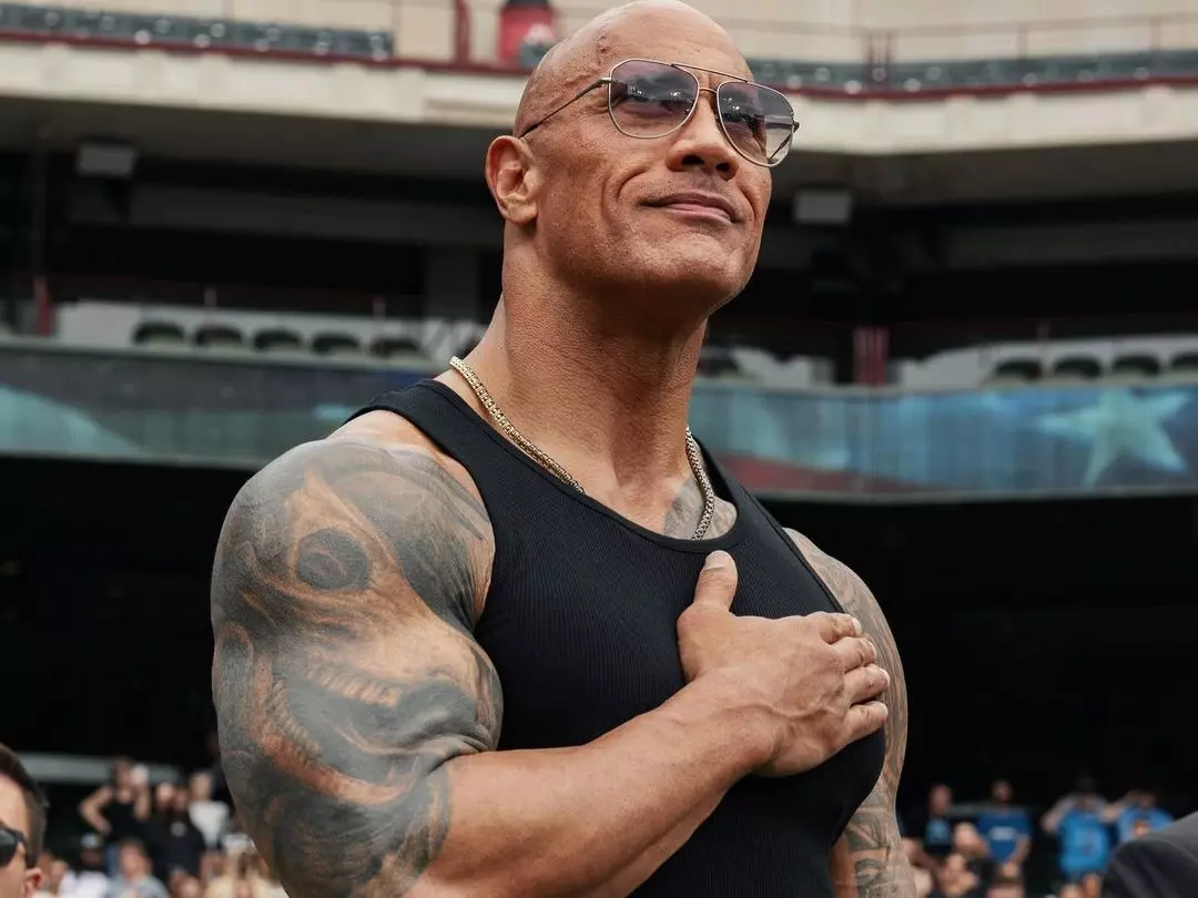 巨石強森 Dwayne Johnson 大愛形象能抵消負面消息，專家透露：「聲譽只是短暫損害！」