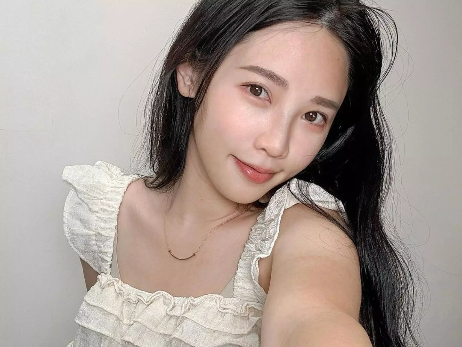 咪妃當媽後真實身材曝光！比基尼洩出 S 型火辣曲線超熱辣！【野生抓正妹】