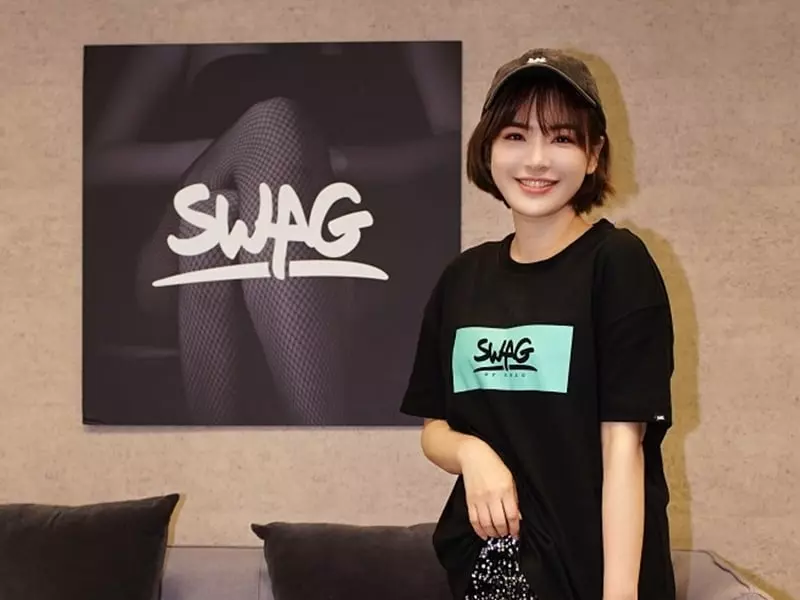 最嗆網紅下海？陳沂確定加入 SWAG 偕「前國軍」獻處女秀！【老司 J 開車】