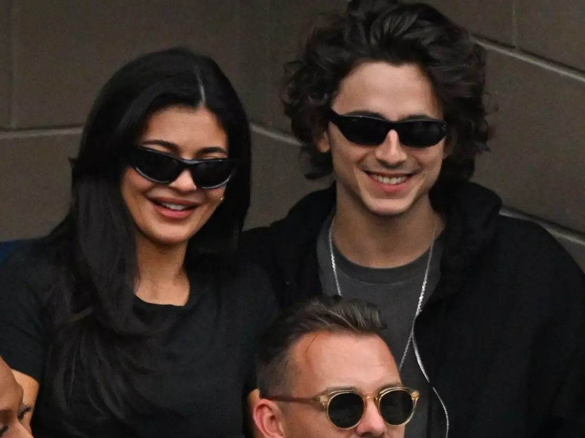 凱莉珍娜 Kylie Jenner 與「甜茶」提摩西夏勒梅 Timothée Chalamet 戀情遭卡戴珊家族反對！