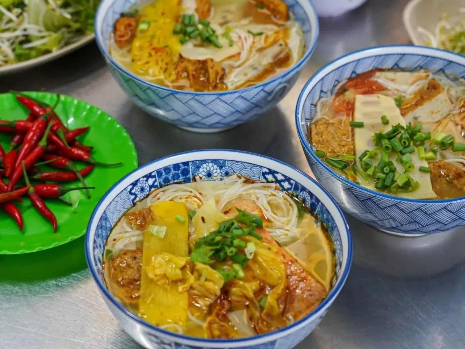 2025 越南峴港 5 大必吃美食推薦：Phở Bắc 63、Che Lien⋯料多味美還俗又大碗！