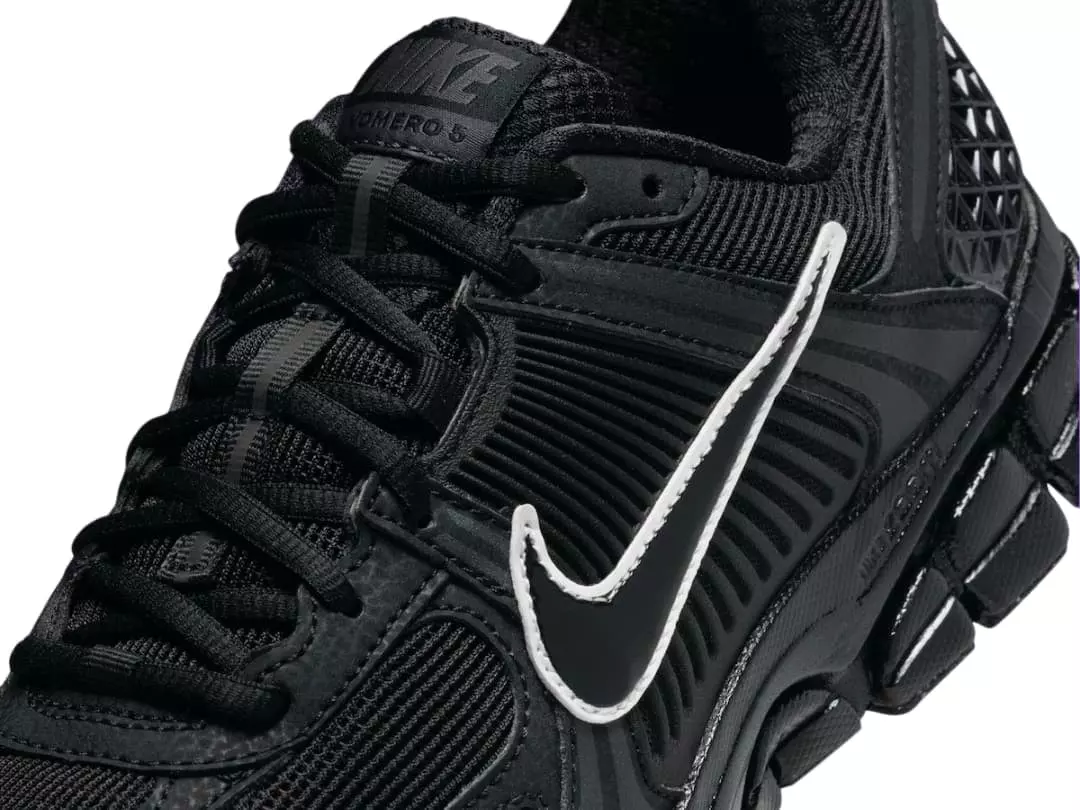 Nike Zoom Vomero 5 
