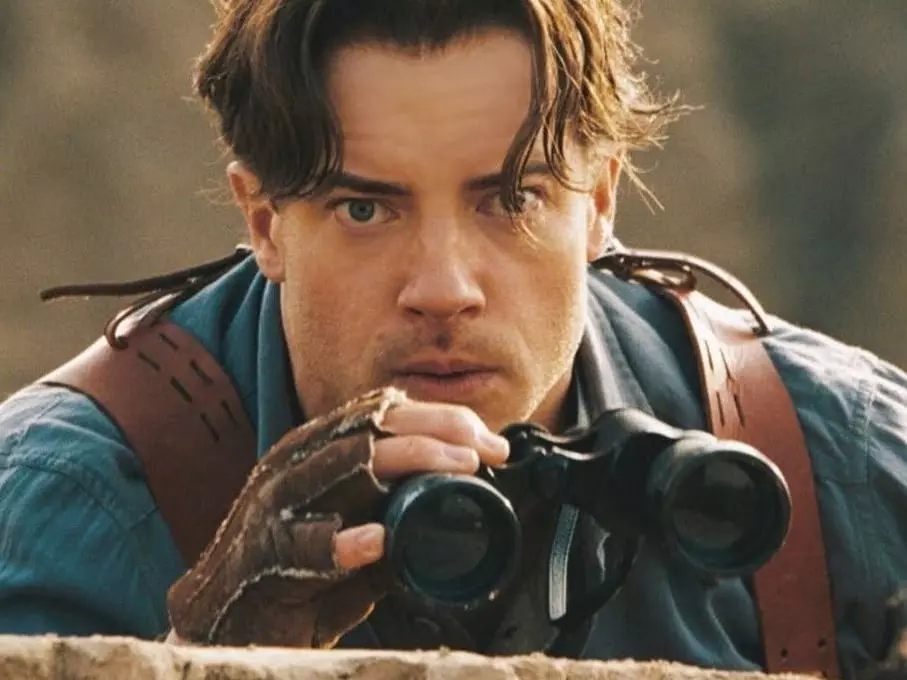 《神鬼傳奇》布蘭登費雪 Brendan Fraser 求畫面逼真繫緊繩子，下一秒昏厥差點喪命！