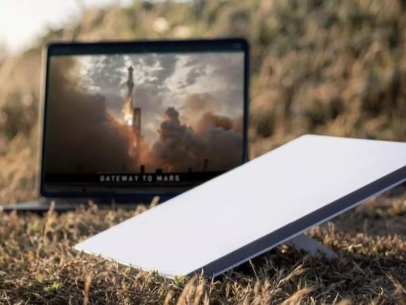 SpaceX 推出「隨行版星鏈天線」，一款要價近 2 萬台幣每月還會收約 4800 元服務費！
