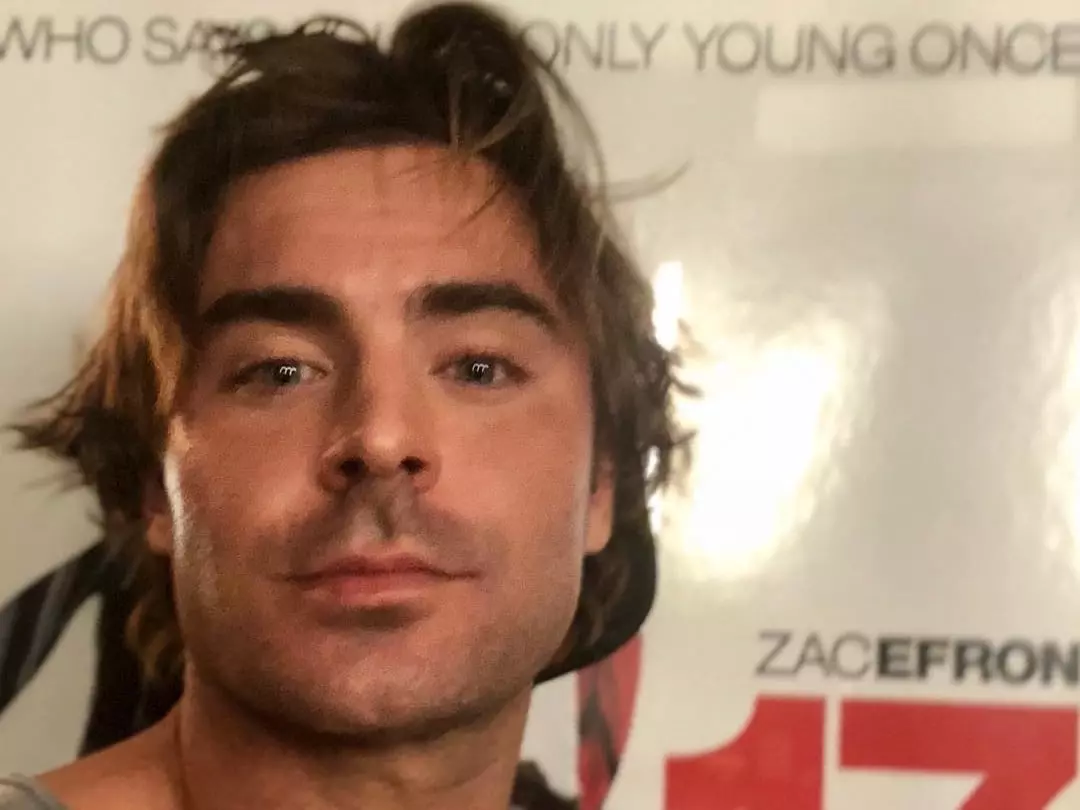 《非常家務事》柴克艾弗隆 Zac Efron 透露好萊塢生活好空虛，坦言：「我的內心好像缺少什麼？」