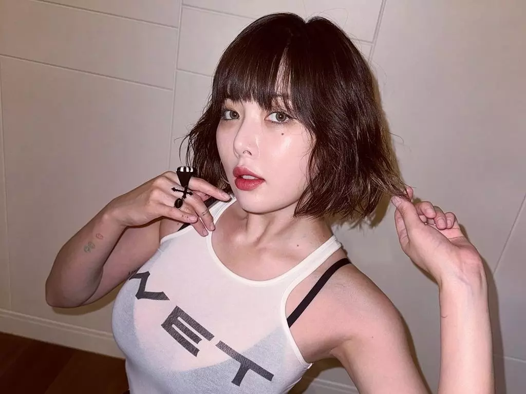 泫雅、龍俊亨傳出將在 10 月舉行婚禮引熱議！