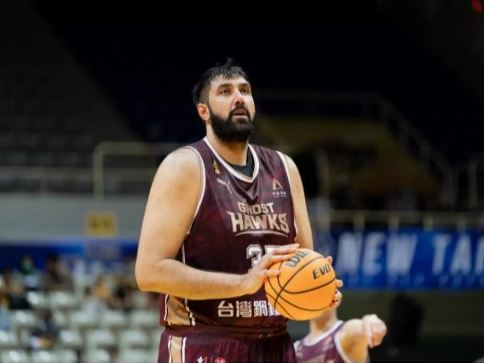 布拉 Sim Bhullar 發文指控臺南台鋼獵鷹多項離譜惡行：「已聘請律師將訴諸法律！」