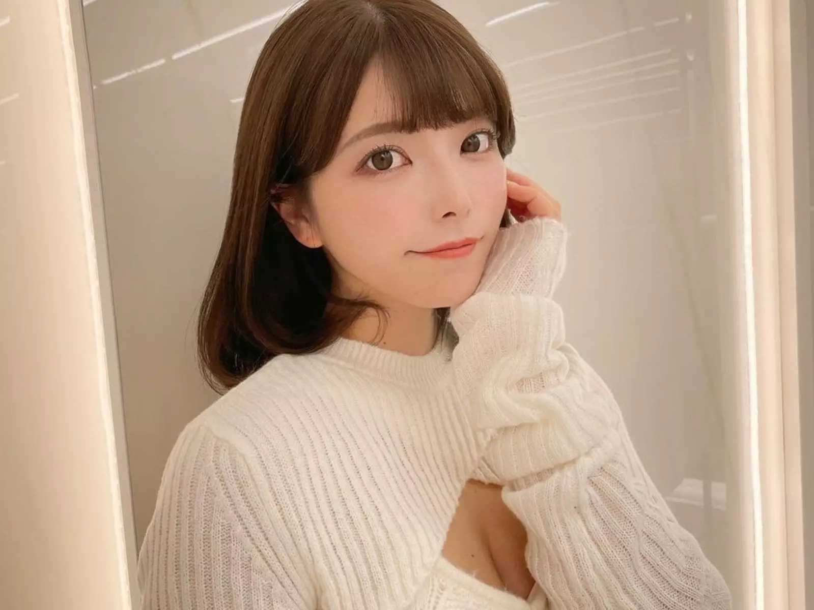 上原亞衣引退後「精神崩壞」，前 AV 天后坦言：「像被惡魔襲擊！」【老司J開車】