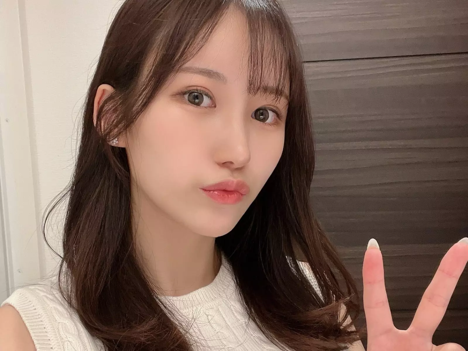 超大物「朝宮來奈」宣布 AV 解禁出道！擁有寫真偶像 × 賽車女郎雙重身份！【老司J開車】
