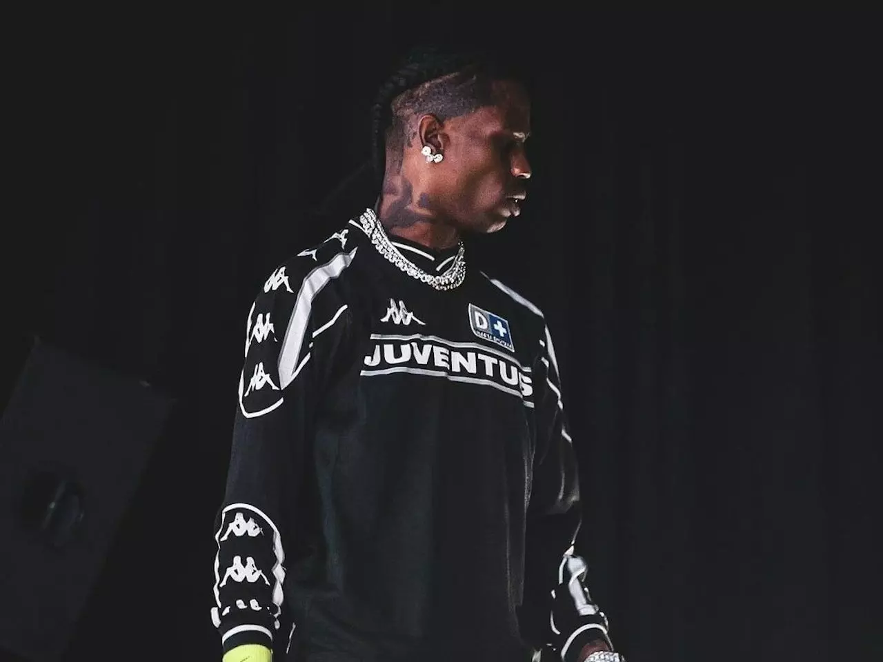 Travis Scott 也懂 Blokecore！崔董帶貨尤文圖斯經典足球衣幫你神出來！