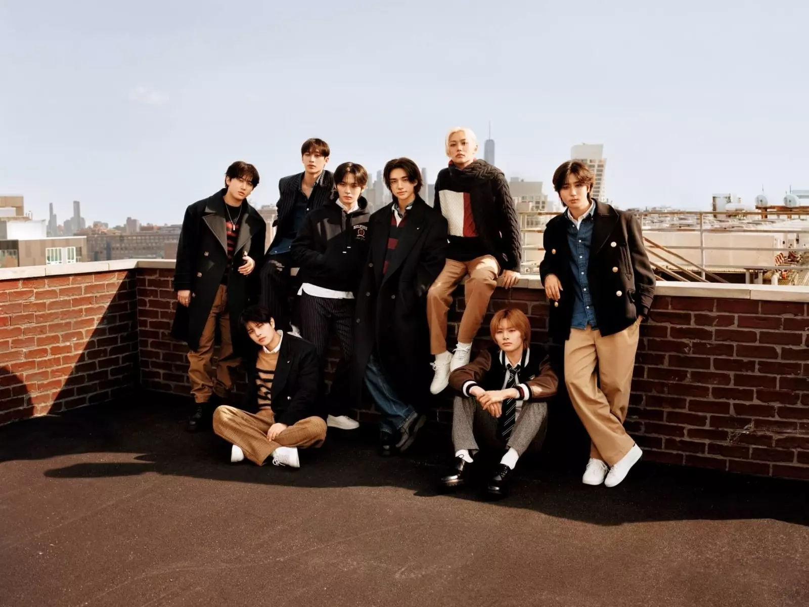 TOMMY HILFIGER 和現象級男團 Stray Kids 登上紐約天際線推出全新 2024 年秋季系列