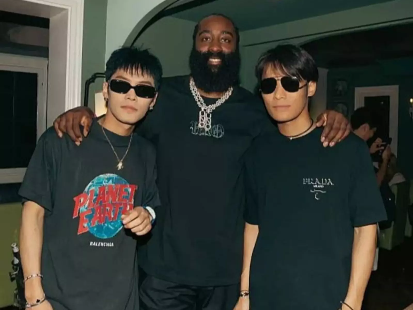 NBA／James Harden 秀中文「我滴馬真牛X」笑翻網友，直播帶貨 12 秒狂賺近 4 千萬元！