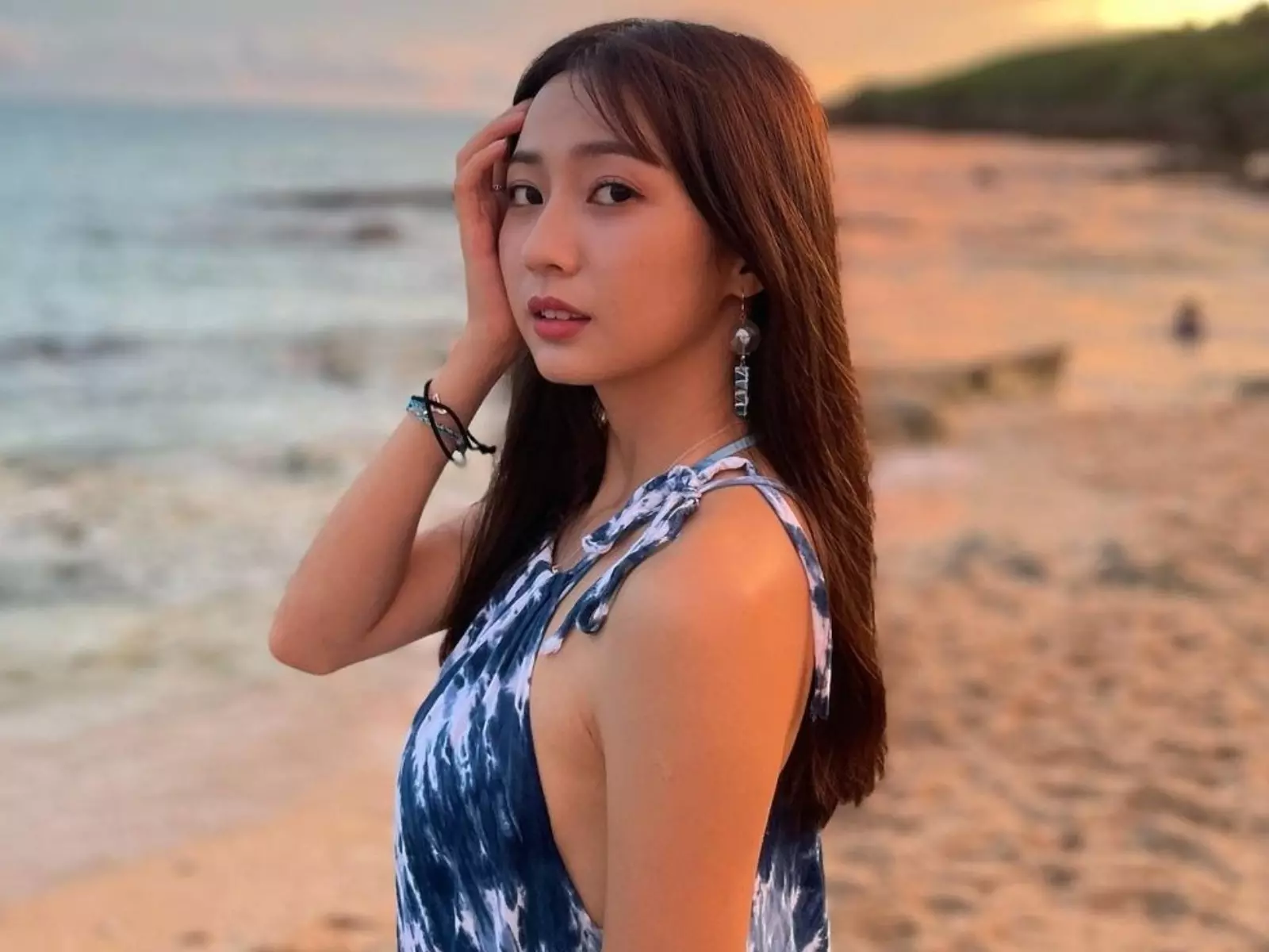 慈妹駕馭「小丁比基尼」尺度狂飆！球迷振奮：「嫌最近太陽還不夠熱？」【野生抓正妹】