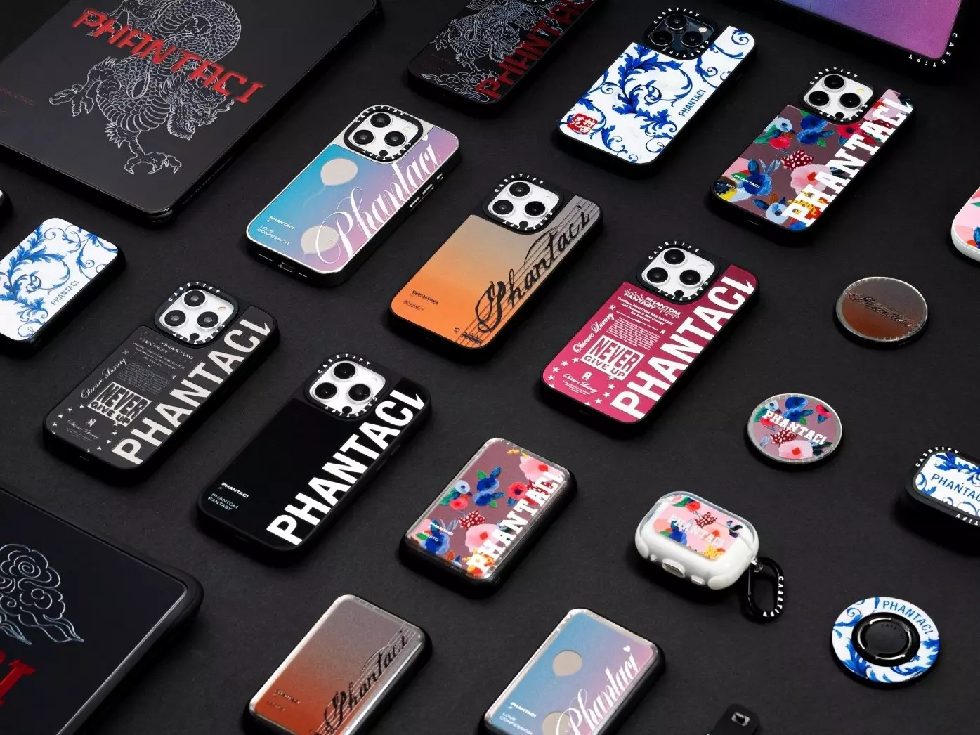 周杰倫 PHANTACi 聯名 CASETiFY 系列正式發佈，「周董神曲手機殼」開箱給你看！