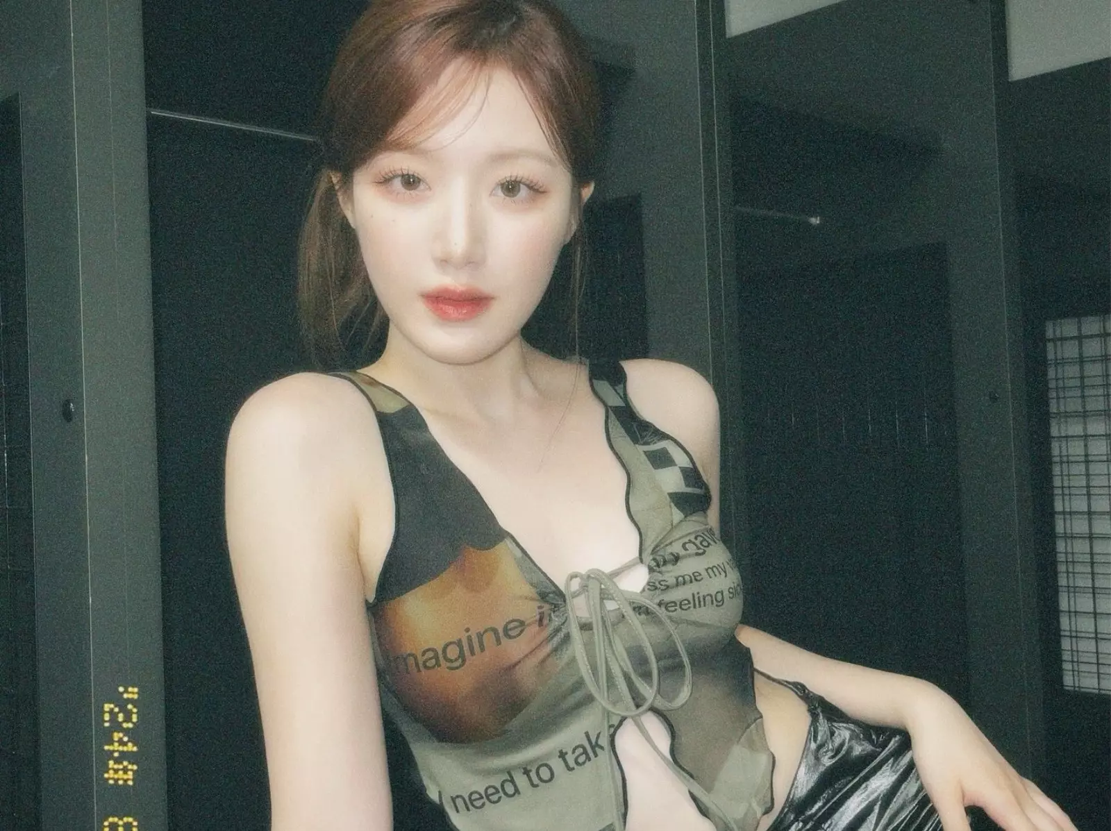 (G)I-DLE 葉舒華身高 161 公分完美身材 5 大穿搭技巧！純欲風格原來是這樣養出來的～