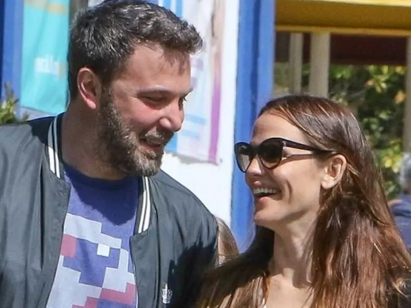 珍妮佛羅培茲 Jennifer Lopez 稱班艾佛列克 Ben Affleck 和珍妮佛嘉納 Jennifer Garner 過度親密感到屈辱！