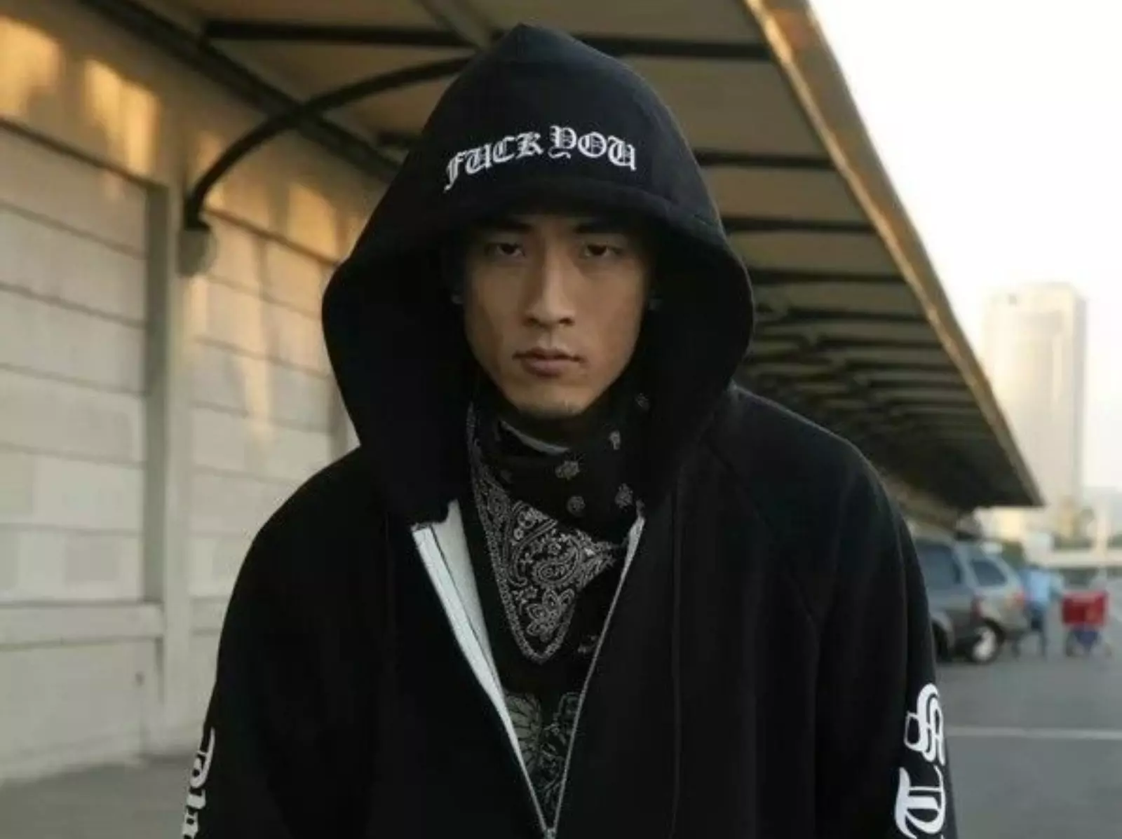 Teddy 是誰？YG 王牌製作人、創立 THE BLACK LABEL⋯5 件事＋創作神曲一次看！