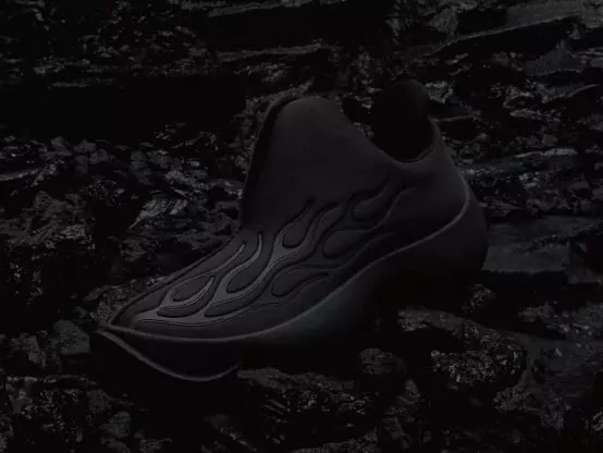 ASICS 攜手 ONE OK ROCK 主唱 Taka，釋放黑魂聯名鞋「ASICS-ONE」台灣正式開賣！