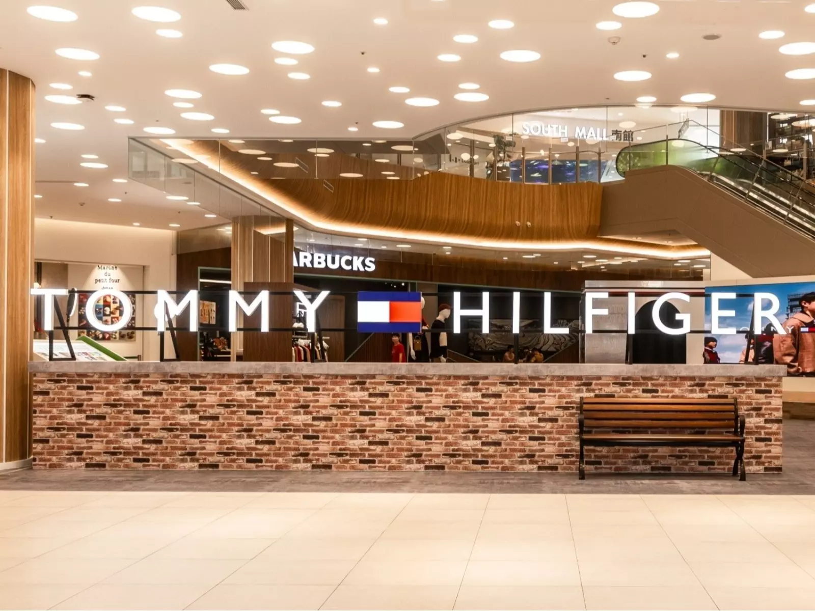 TOMMY HILFIGER 2024 秋季快閃活動 TOMMY WONDERLAND 獨家現身 LaLaport 台中