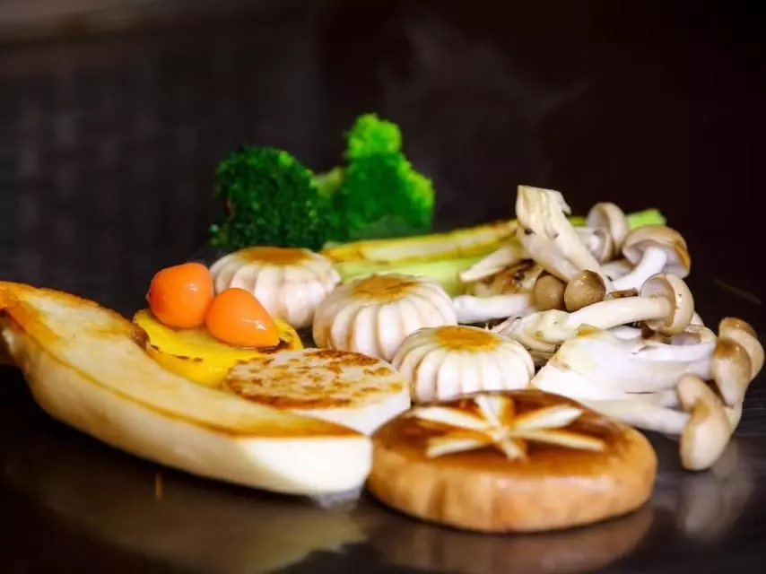 2025 台北素食鐵板燒 5 家推薦：毅植、ROBIN'S⋯多種蔬食創意料理精緻又可口！